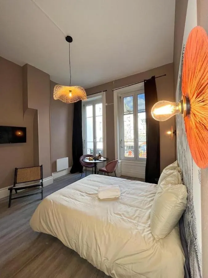 Suite Petra - Check In H24 - Proche Centre Ville Lyon Apartament