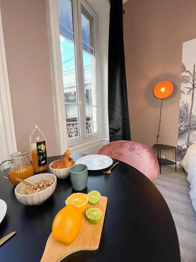 Apartament Suite Petra - Check In H24 - Proche Centre Ville Lyon Francja
