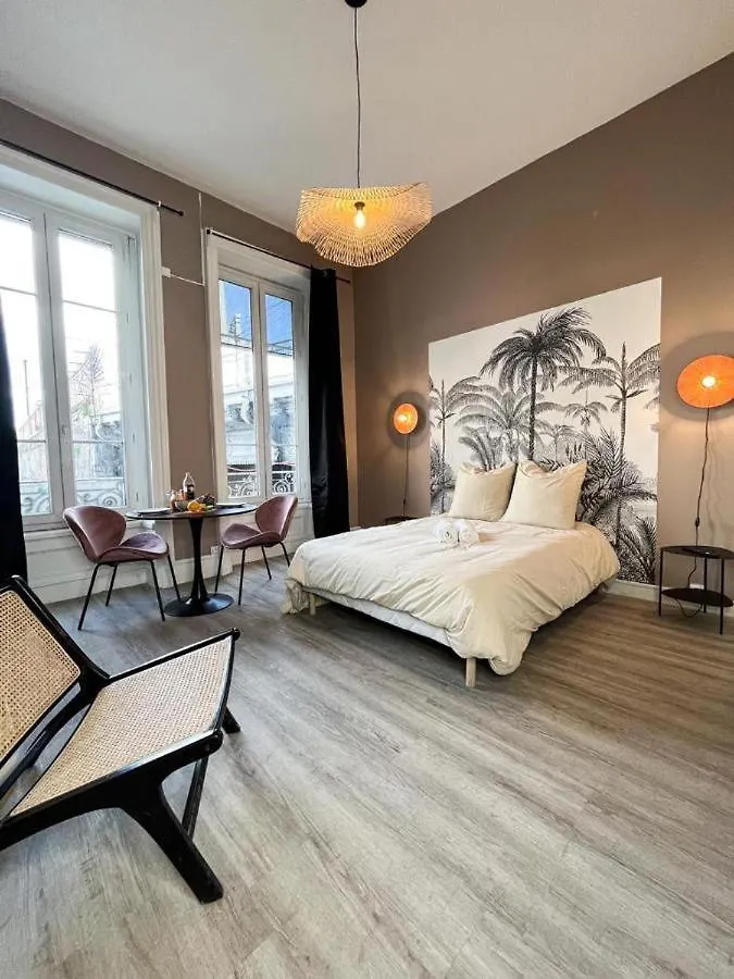 Suite Petra - Check In H24 - Proche Centre Ville Lyon